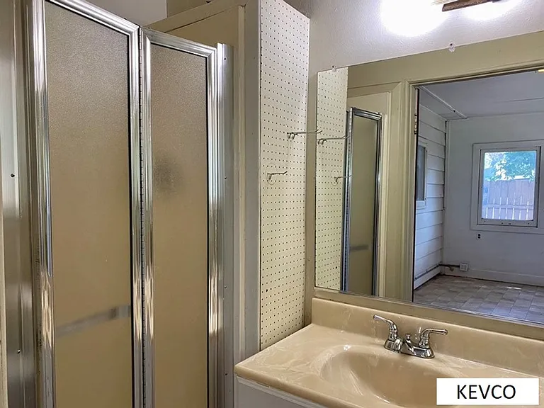 100 Kenroy Ct — Photo 11