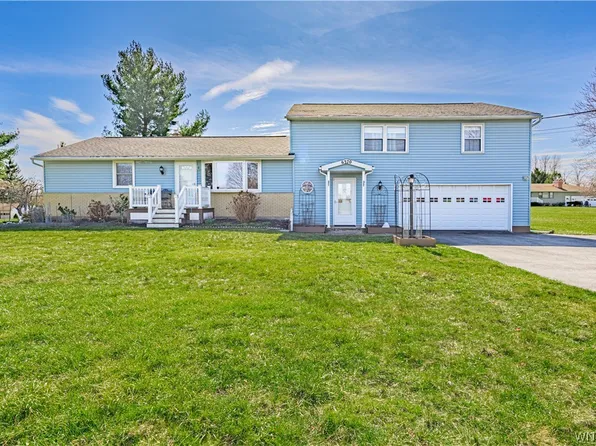 6370 Locust Street Ext, Lockport, NY 14094