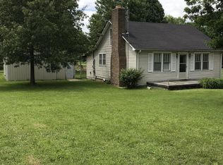 1301 Pleasant Grove Rd, Westmoreland, TN 37186