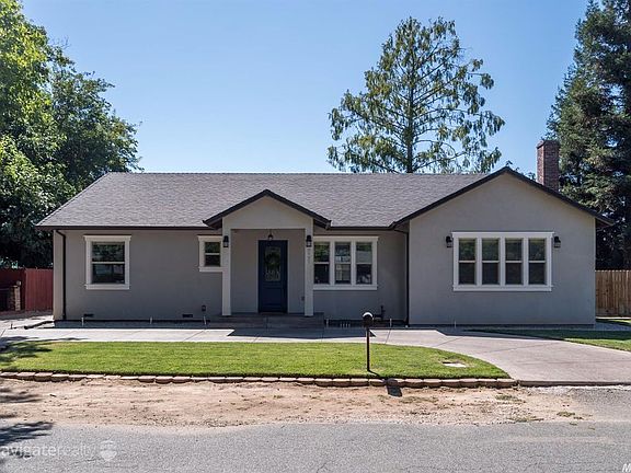 2nd image of 8997 Woodward Way