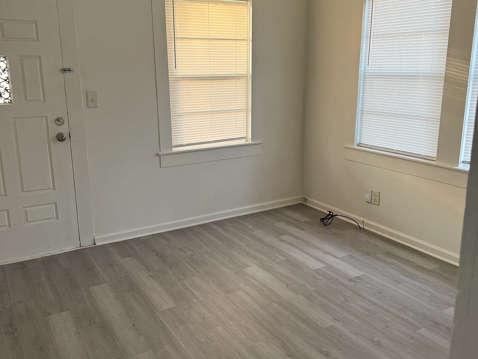 334 Williams Ave — Photo 2