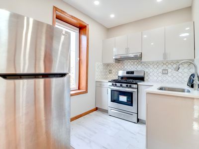 6101 Menahan St, Ridgewood, NY, 11385