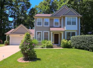2869 Ellington Rd NE, Grand Rapids, MI 49525