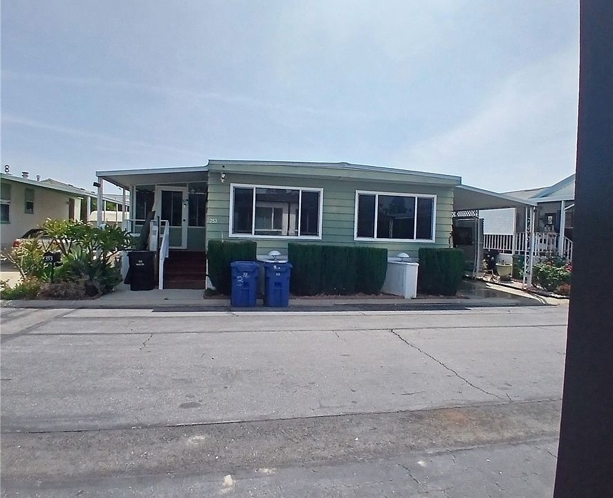1st image of 8811 Canoga Ave #353