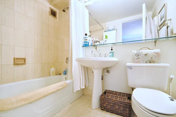 Rented by Owner | media 12