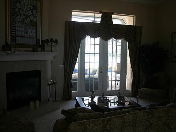 3rd image of 14611 Braddock Oak Dr