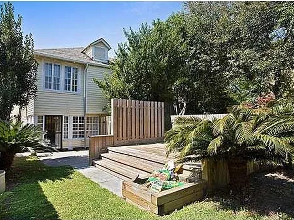 8017 Burthe St, New Orleans, LA 70118