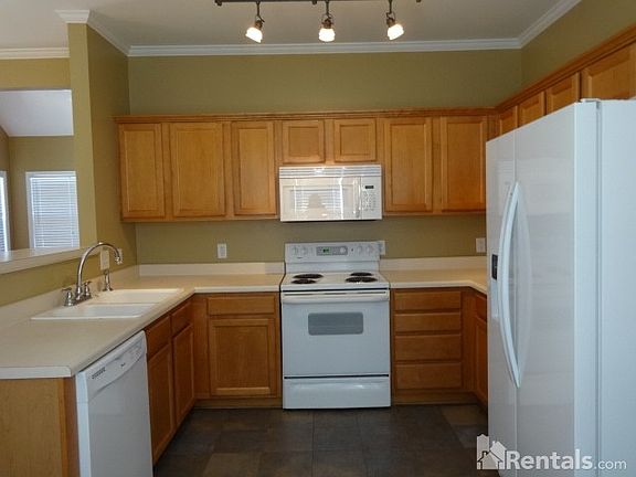 5th image of 2303 Lismore Ct