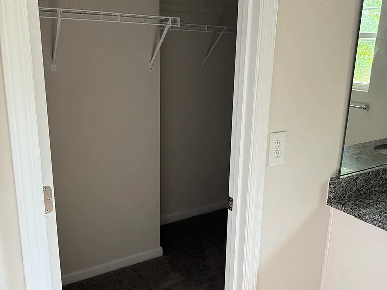 1827 McDonald St — Photo 10