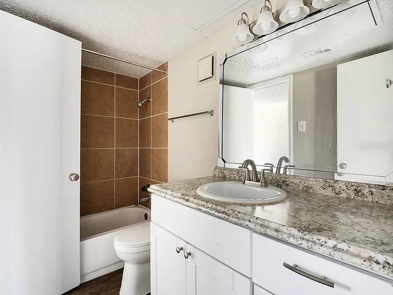 3623 W Northgate Dr #231 — Photo 16