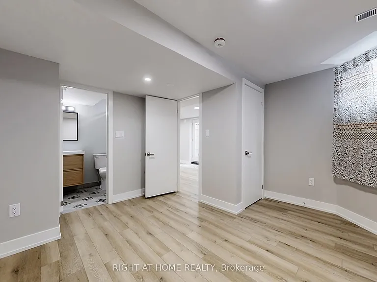 11 Hawker Ct #BASEMENT — Photo 12