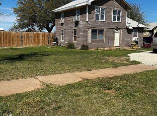 732 11th St, Anson, TX 79501