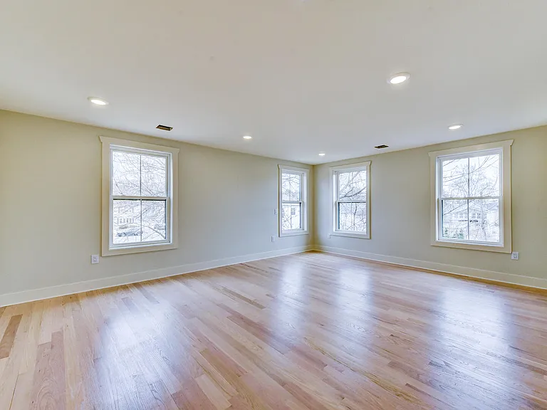 48 Walnut St #1 — Photo 27