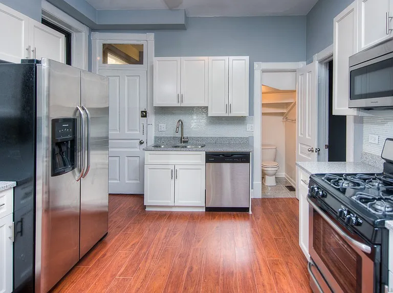 1874 N Hoyne Ave #2F — Photo 1