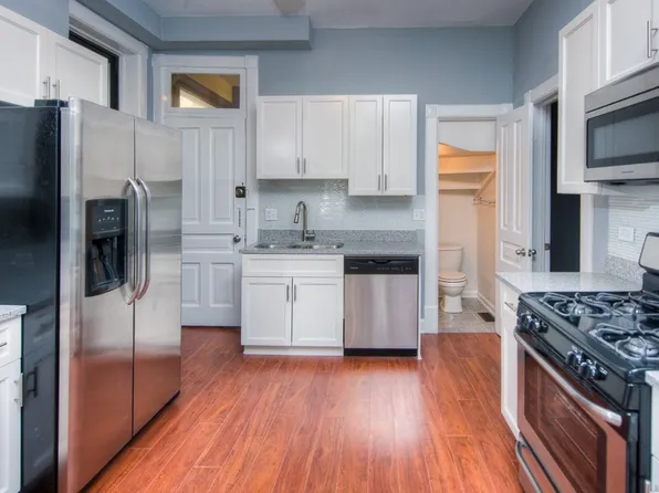 1874 N Hoyne Ave APT 2F, Chicago, IL 60647