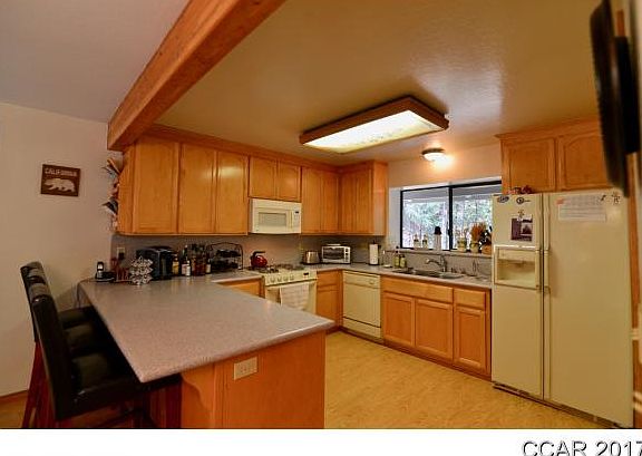 3rd image of 3278 Shoshone Dr