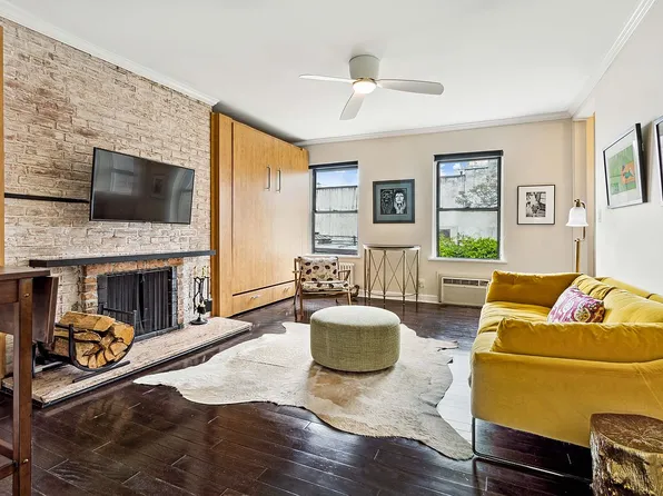 87 Saint Marks Pl APT 3D, New York, NY 10009