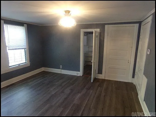922 W 21st St #2 — Photo 8