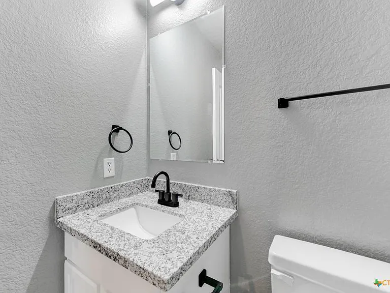 2321 Terrace Dr #D — Photo 7