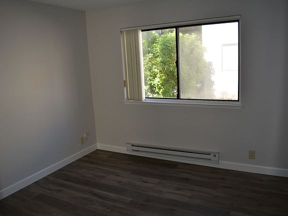 5th image of 978 Kiely Blvd Unit A