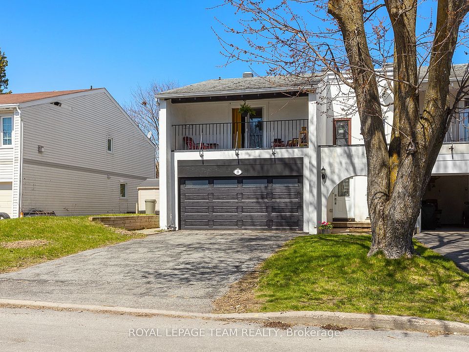 1st image of 25 Grady Cres