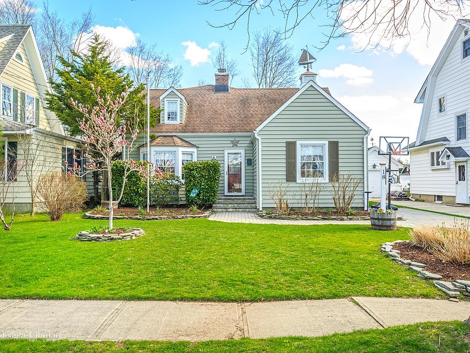 1st image of 18 Kelly Ct