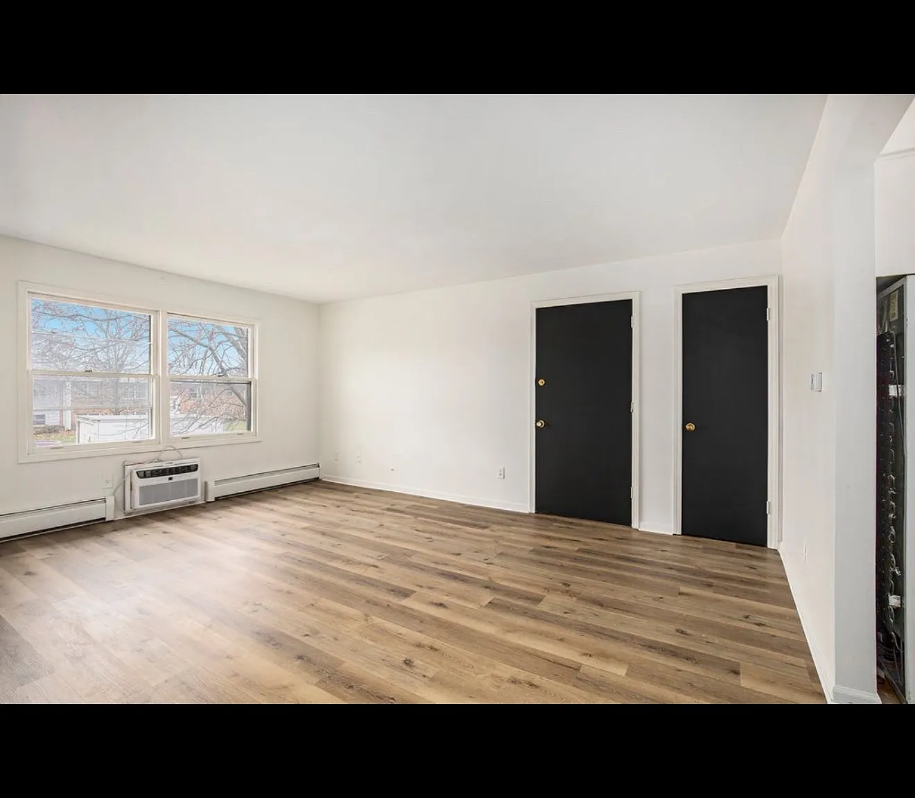 2 bed, 800 sqft, $1,525 — Photo 2