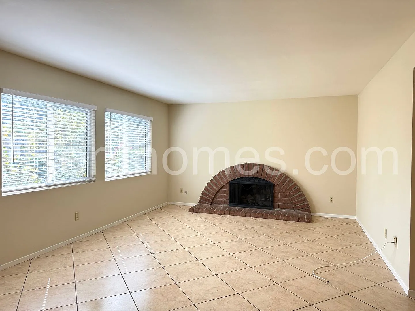 Scripps Ranch, 9970 Dichondra Pl, Remodeled 2014, Cul-De-Sac, Dual Pane Windows, Granite Counters... — Photo 2