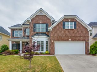 104 Windrush Ln, Durham, NC 27703