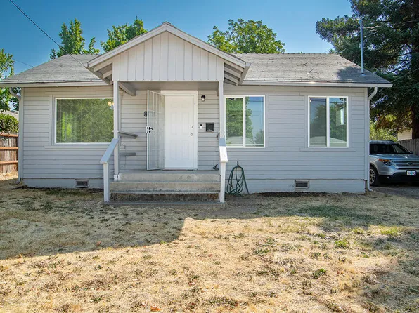 915 SW Oak St, Grants Pass, OR 97526