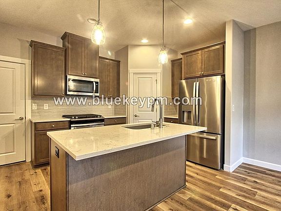 2nd image of 13707 NW 7th Pl