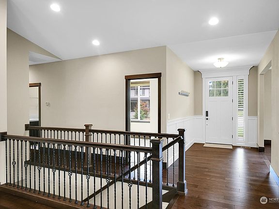 5th image of 5525 159th Avenue SE