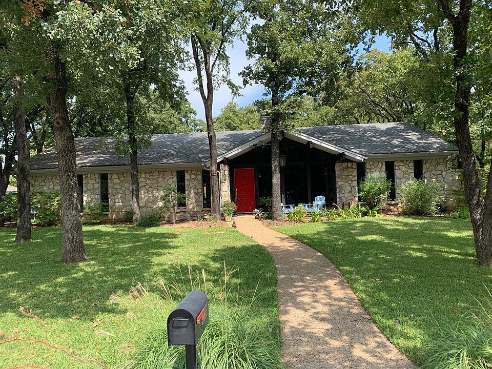 1st image of 104 Trailwood Dr