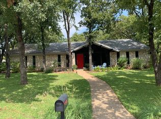104 Trailwood Dr, Euless, TX 76039
