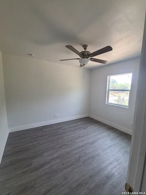 4 bed, 2.0 bath, 1008 sqft, $1,150 — Photo 4