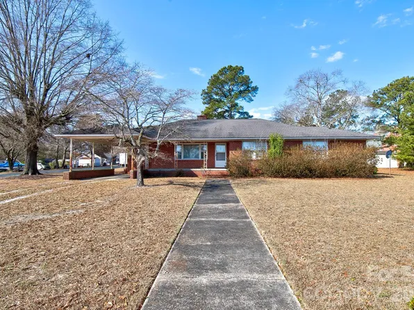 212 S Sycamore St, Pageland, SC 29728