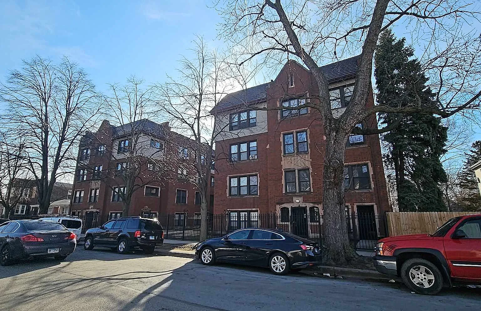 7828 S. Drexel Ave — Photo 2