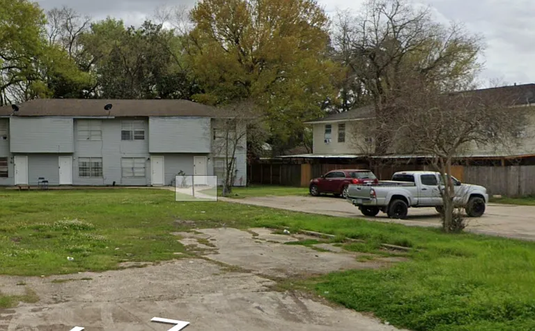 12038 Old Hammond Hwy — Photo 1