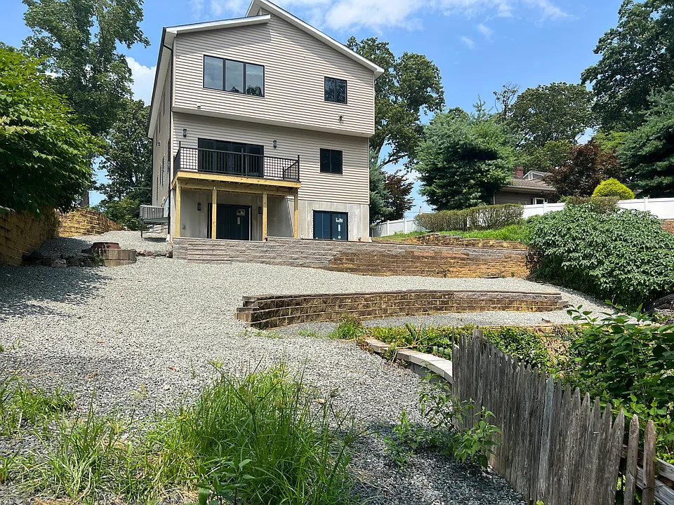 Entrance for the unit