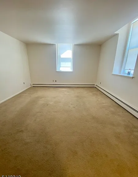 1 Wantage Ave #4 — Photo 6