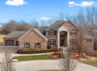 2219 W Augusta Dr, Dunlap, IL 61525