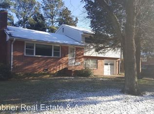 12 Charlton Dr, Hampton, VA 23666