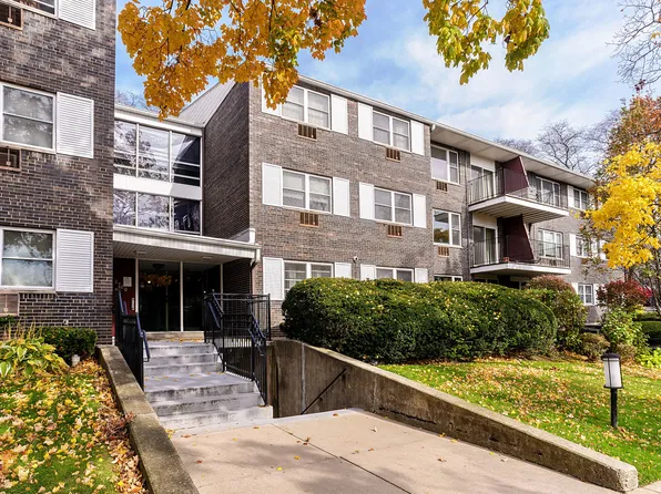 8700 Skokie Blvd APT 3N, Skokie, IL 60077