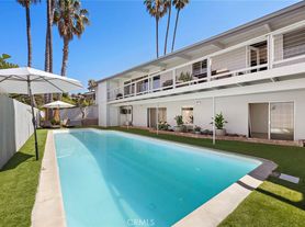 2120 Temple Hills Dr, Laguna Beach, CA