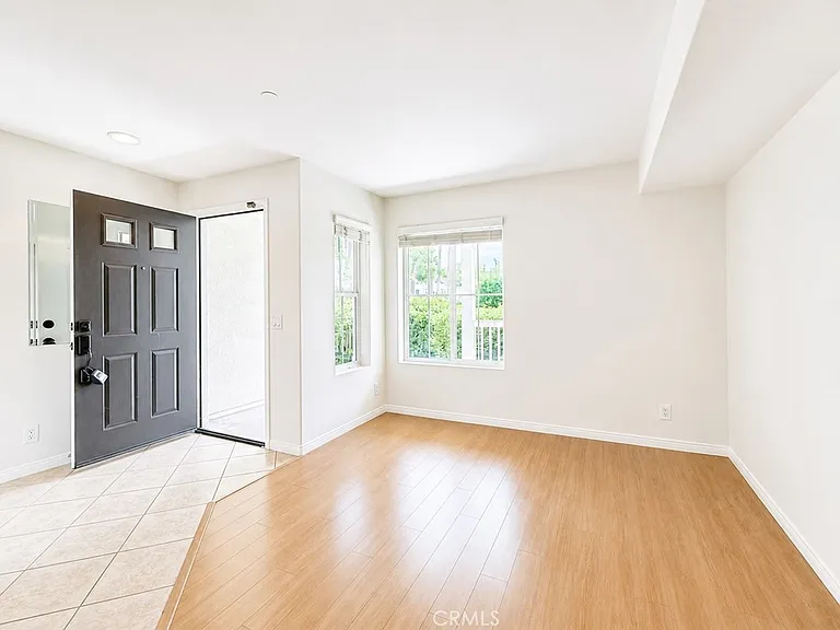 1331 Abelia — Photo 2