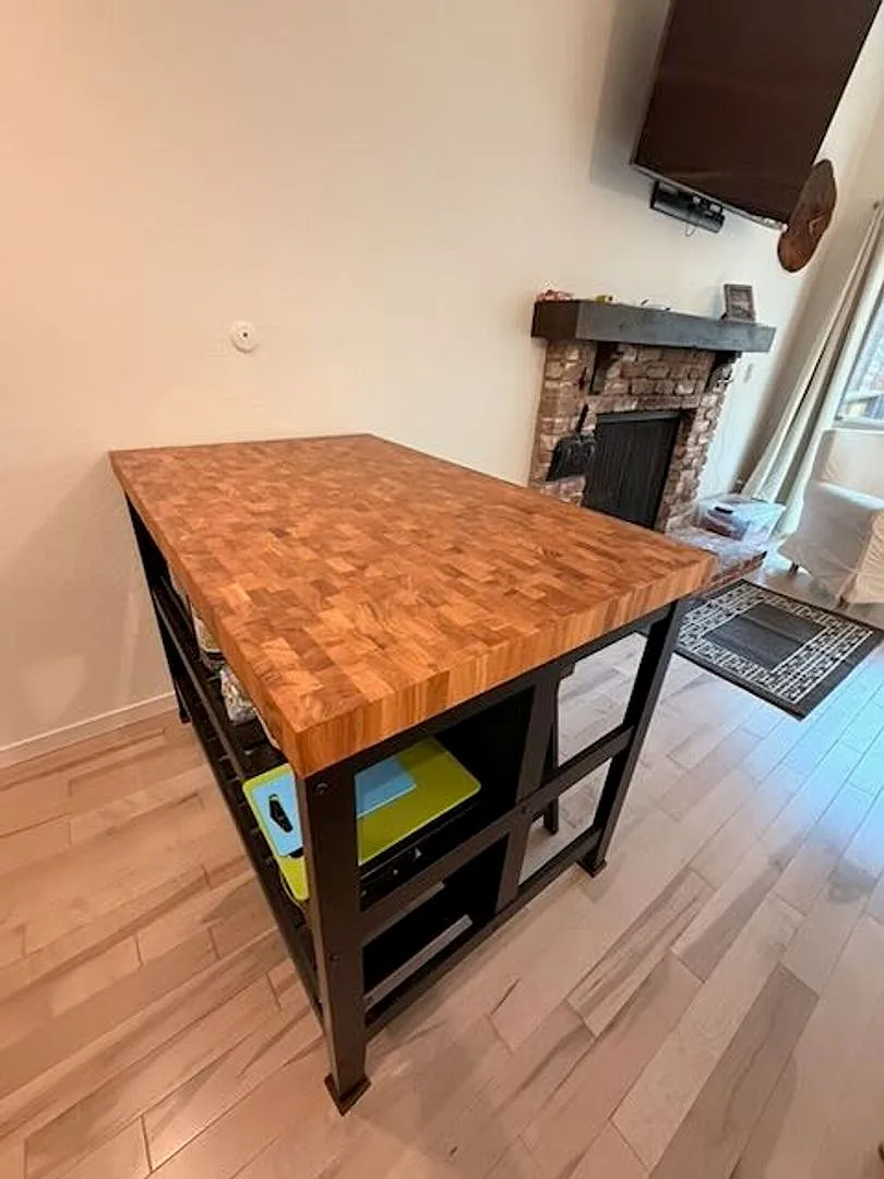 Cute Mountain Condo — Photo 4