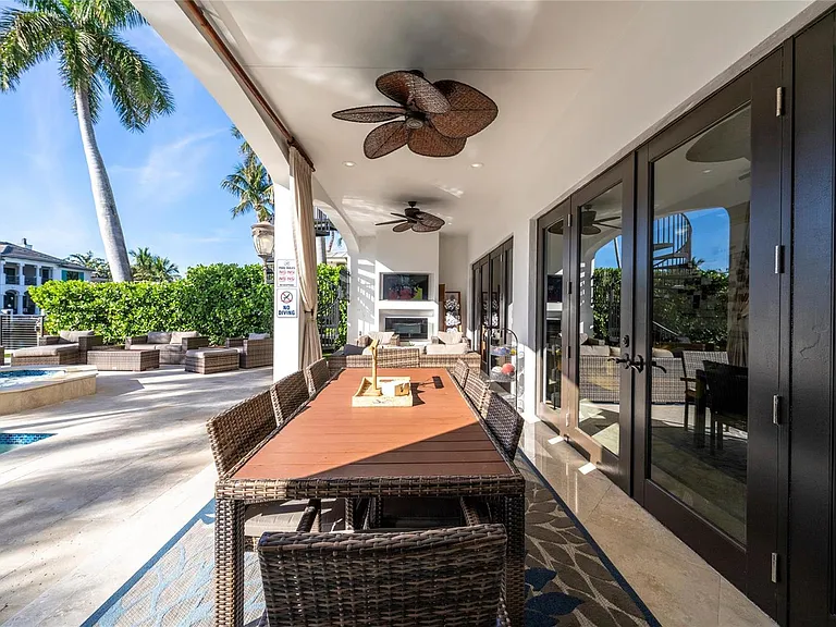 2430 Castilla Isle — Photo 42