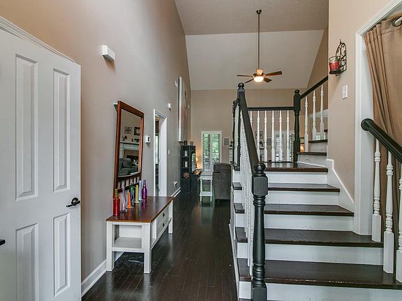 4th image of 838 Iron Wood Cir
