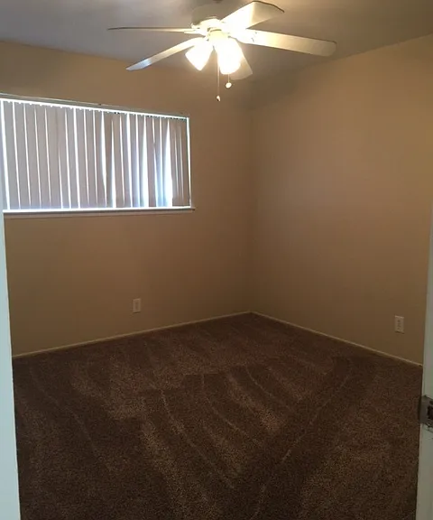 Middlefield Apartments — Photo 2