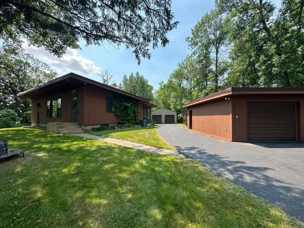 1402 N McKay Ave, Alexandria, MN 56308